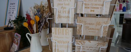 Custom engraved gift collection of wooden greeting cards