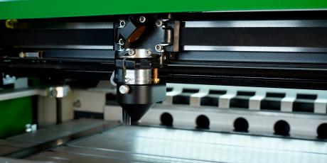 Laser nozzle mounted on Gravotech laser engraver LS 100 EX